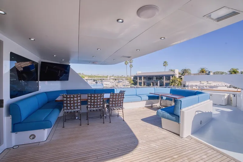 Slide: The Image of Palmer Johnson 128 TRI-DECK 2000 - 6