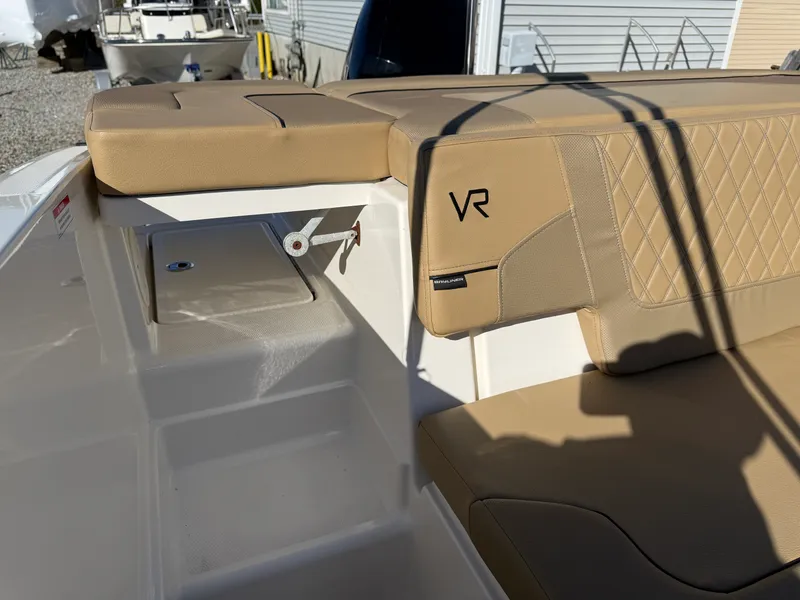 Slide: The Image of Bayliner VR6 BR OB 2022 - 9