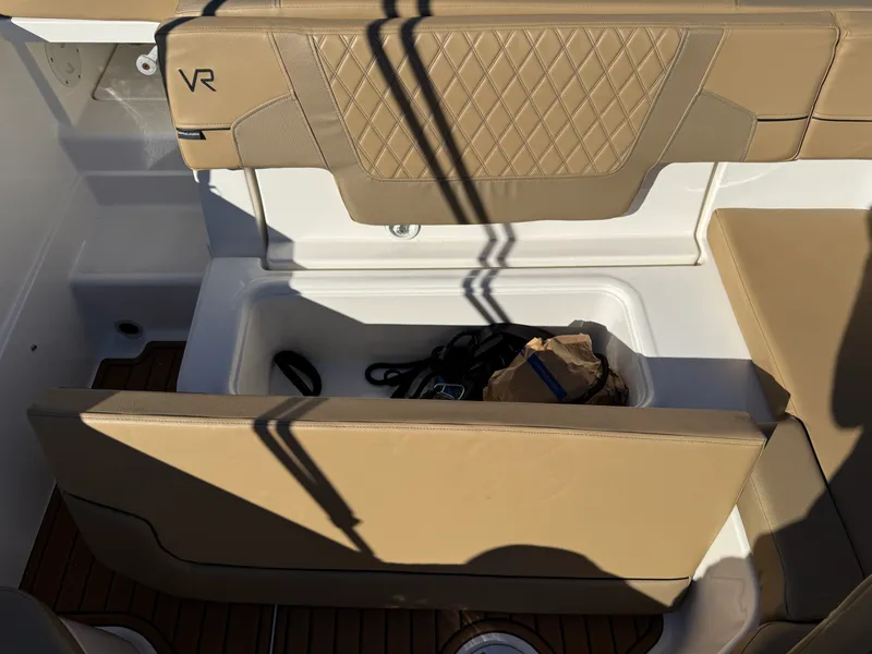 Slide: The Image of Bayliner VR6 BR OB 2022 - 26