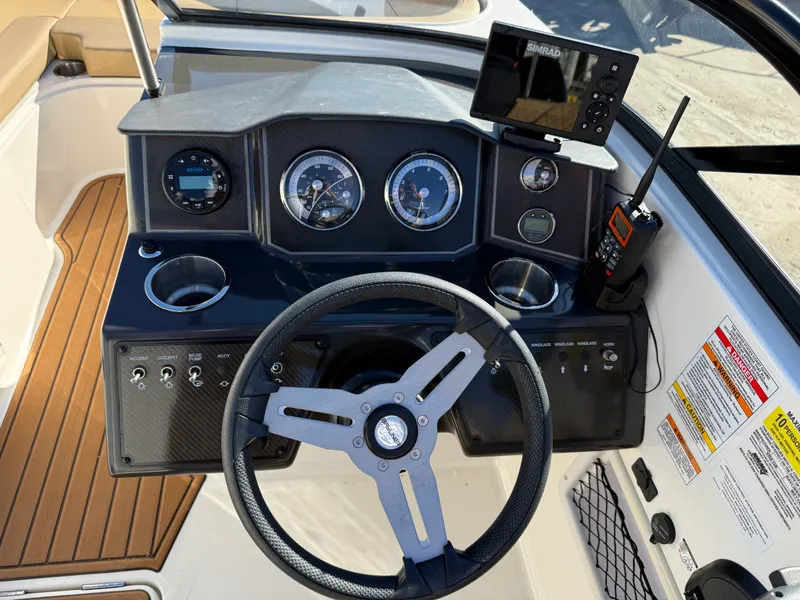 Slide: The Image of Bayliner VR6 BR OB 2022 - 16
