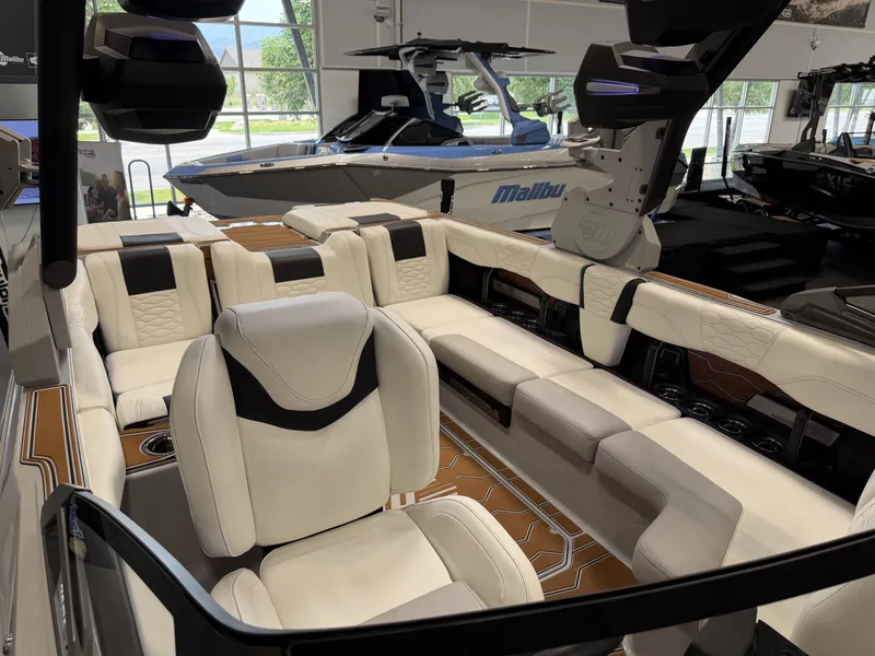 Slide: The Image of Malibu 24 MXZ 2026 - 40
