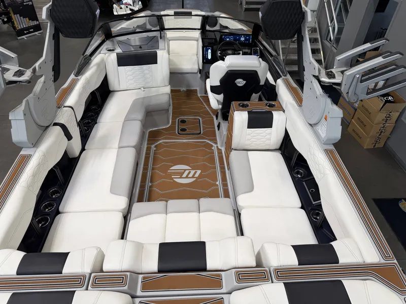 Slide: The Image of Malibu 24 MXZ 2026 - 18