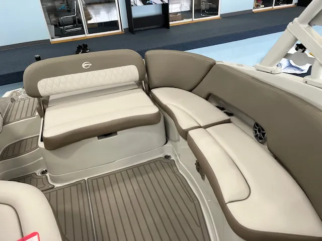 Slide: The Image of Crownline Boats E275 2024 - 3