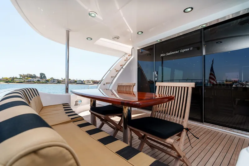 Slide: The Image of Hatteras 72 Motor Yacht 2008 - 21