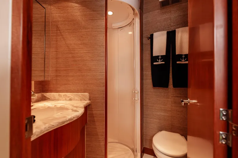 Slide: The Image of Hatteras 72 Motor Yacht 2008 - 54