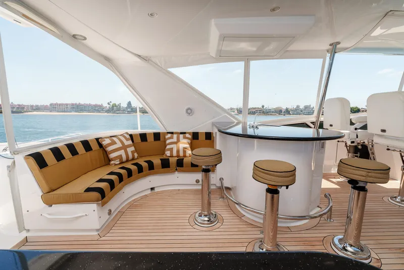 Slide: The Image of Hatteras 72 Motor Yacht 2008 - 13