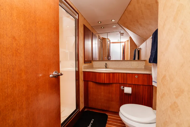 Slide: The Image of Hatteras 72 Motor Yacht 2008 - 59