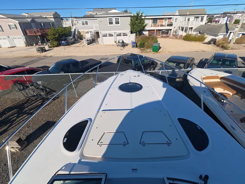 Slide: The Image of Sea Ray SLX 280 2022 - 36