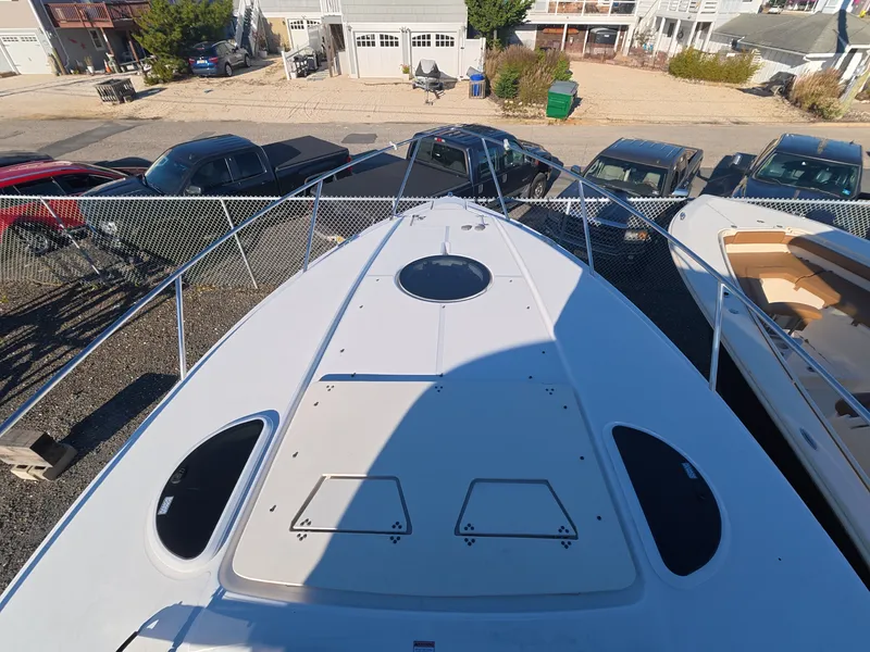 Slide: The Image of Sea Ray SLX 280 2022 - 37