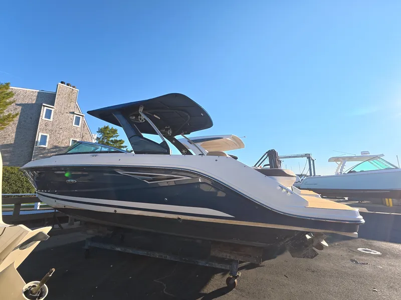 The Image of Sea Ray SLX 280 2022 - 0