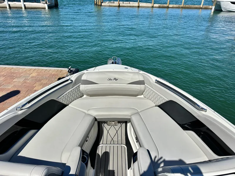 Slide: The Image of Sea Ray SLX 280 OUTBOARD 2025 - 22