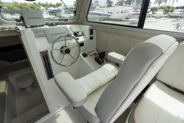 Slide: The Image of OTHER USED BOATS 2520 PARKER SPORT CABIN 2022 - 12