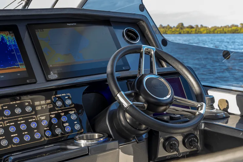 Slide: The Image of Galeon 335 GTO 2026 - 111