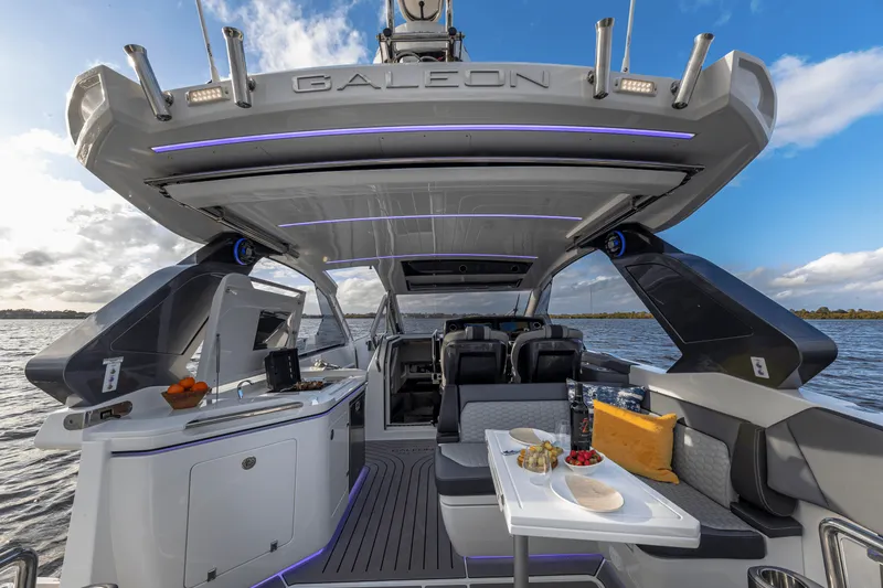 Slide: The Image of Galeon 335 GTO 2026 - 110