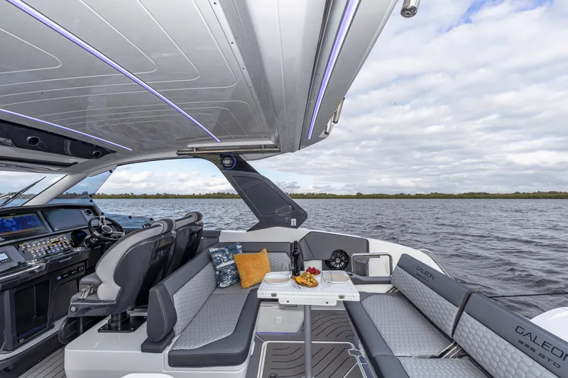 Slide: The Image of Galeon 335 GTO 2026 - 108