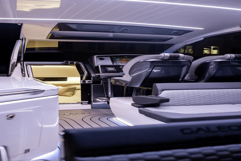 Slide: The Image of Galeon 335 GTO 2026 - 52