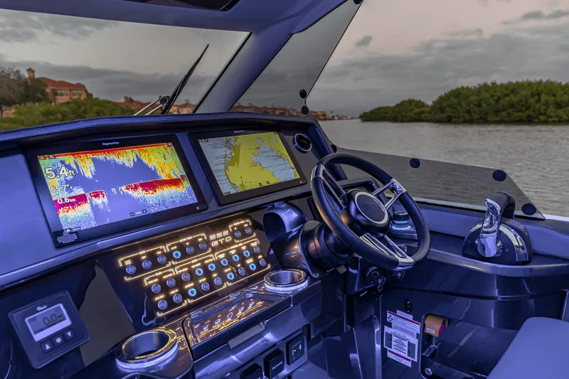 Slide: The Image of Galeon 335 GTO 2026 - 101