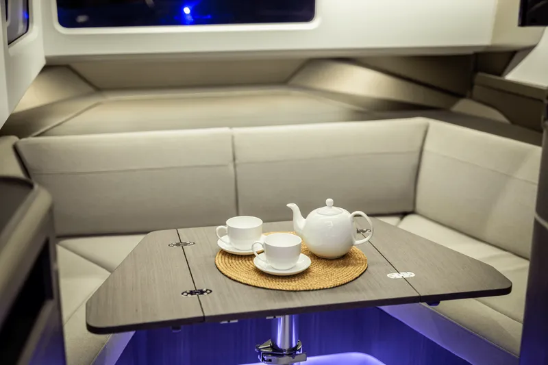 Slide: The Image of Galeon 335 GTO 2026 - 27