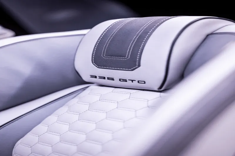 Slide: The Image of Galeon 335 GTO 2026 - 71