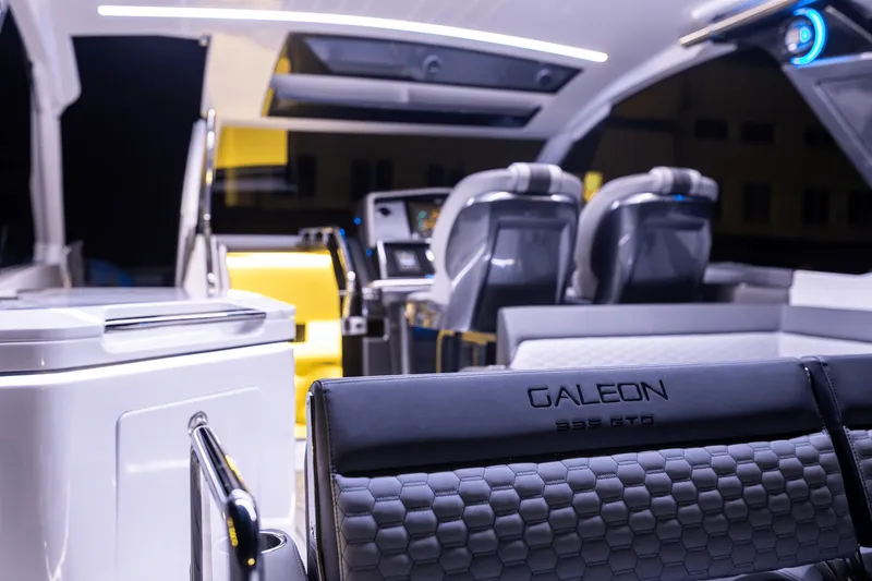 Slide: The Image of Galeon 335 GTO 2026 - 79