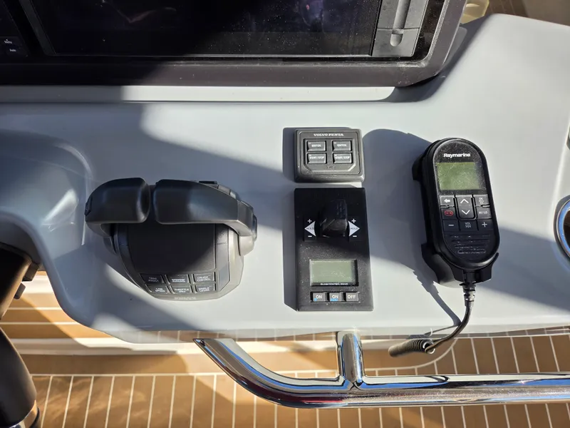 Slide: The Image of Aquila 46 YACHT 2026 - 21