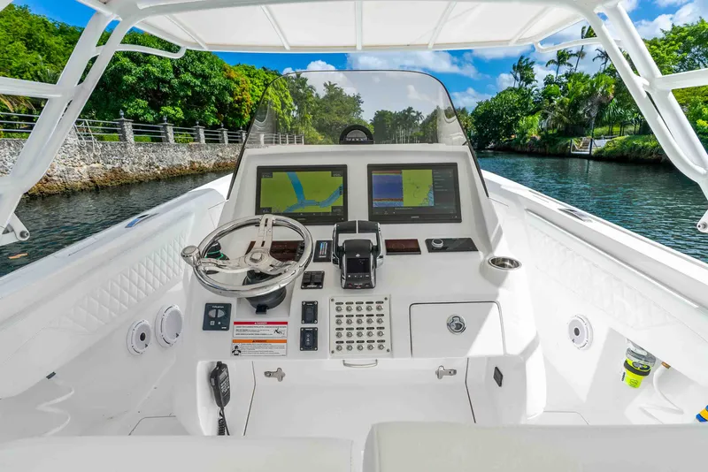Slide: The Image of Intrepid 375 NOMAD FE 2024 - 22