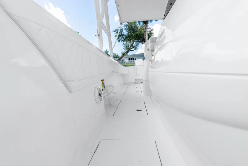 Slide: The Image of Intrepid 375 NOMAD FE 2024 - 20