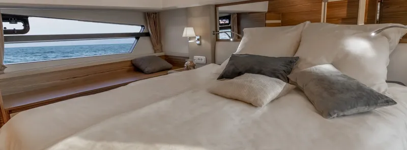 Slide: The Image of Greenline 45 Fly Hybrid 2024 - 4