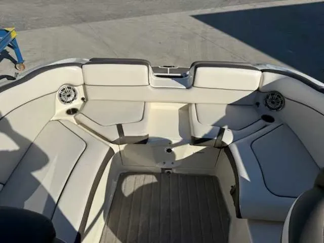 Slide: The Image of Yamaha 242 LTD S 2014 - 7