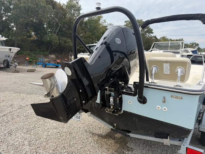 Slide: The Image of Boston Whaler 170 MONTAUK 2023 - 4