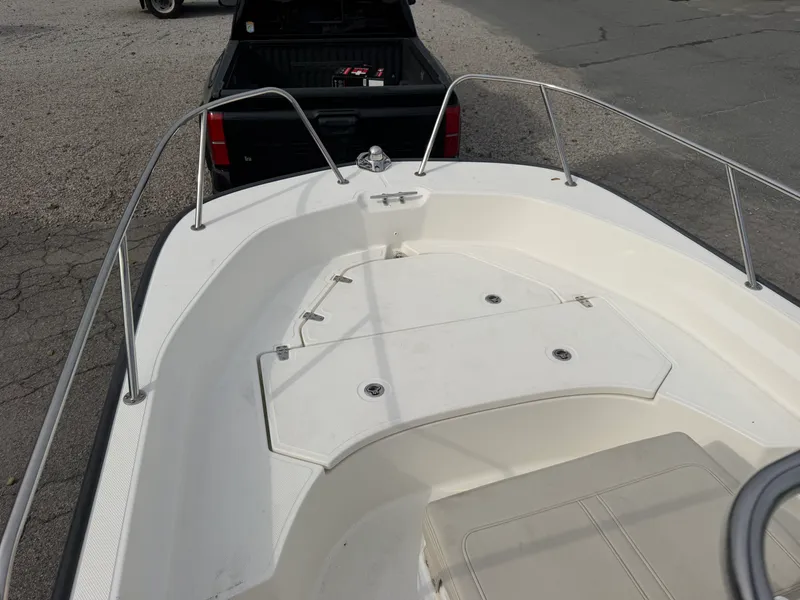 Slide: The Image of Boston Whaler 170 MONTAUK 2023 - 14
