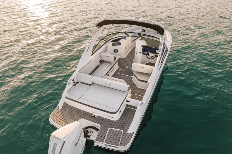 Slide: The Image of Sea Ray SDX 230 Outboard 2027 - 6