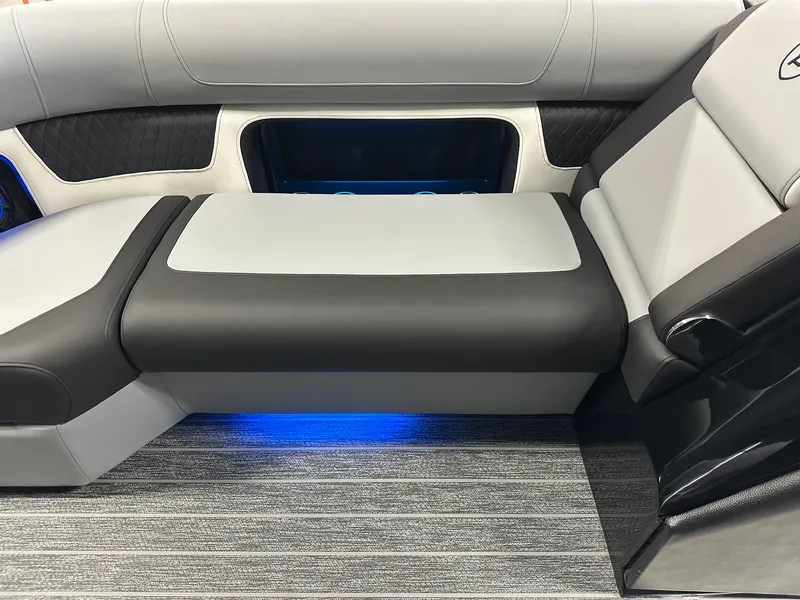 Slide: The Image of Premier 230SOLARIS 2027 - 40