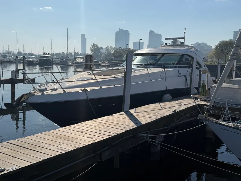 Slide: The Image of Sea Ray SUNDANCER 540 2015 - 2