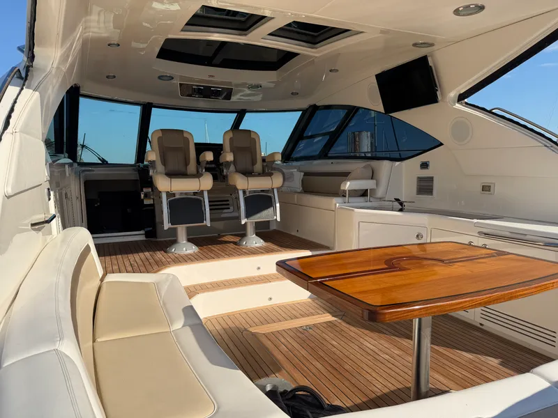 Slide: The Image of Sea Ray SUNDANCER 540 2015 - 14