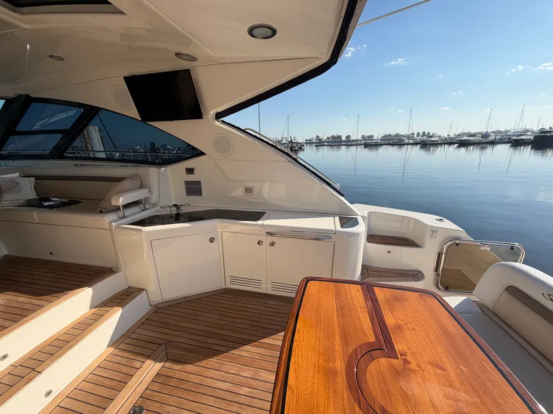 Slide: The Image of Sea Ray SUNDANCER 540 2015 - 11