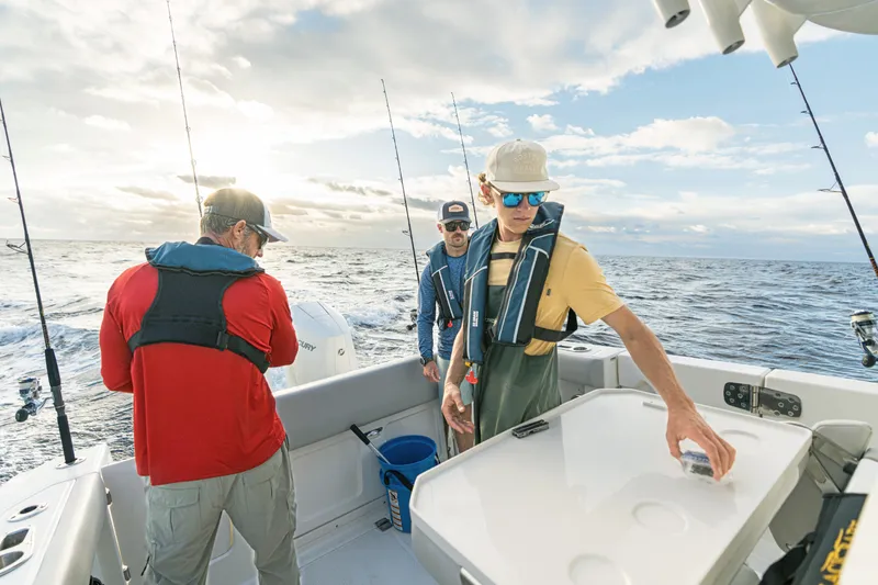Slide: The Image of Boston Whaler 330 Outrage 2027 - 25