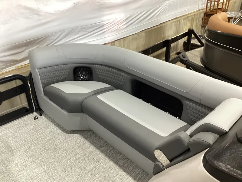 The Image of Premier 230 Solaris RF 2026 - 0