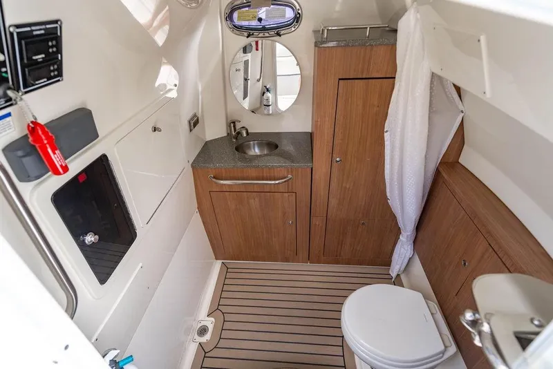 Slide: The Image of Boston Whaler 350 Outrage 2018 - 39
