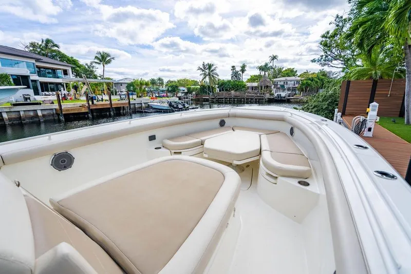 Slide: The Image of Boston Whaler 350 Outrage 2018 - 43