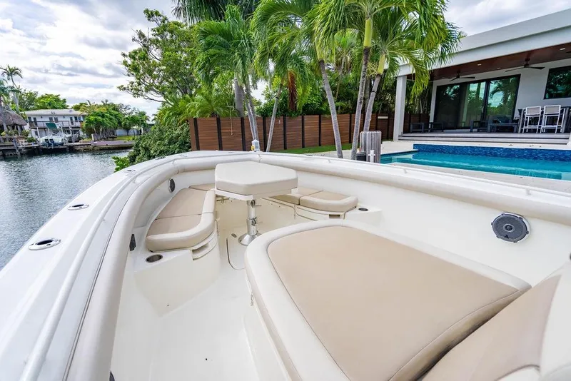 Slide: The Image of Boston Whaler 350 Outrage 2018 - 44