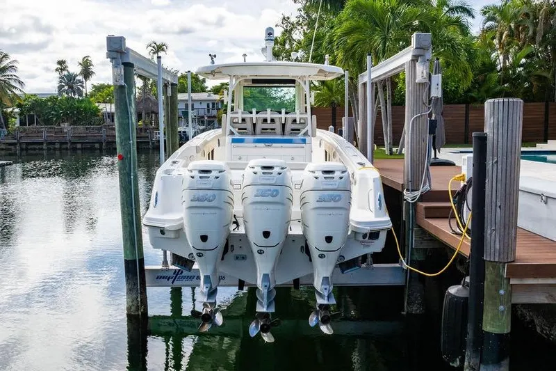 Slide: The Image of Boston Whaler 350 Outrage 2018 - 7
