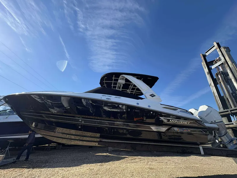 Slide: The Image of Monterey 305SS 2023 - 12