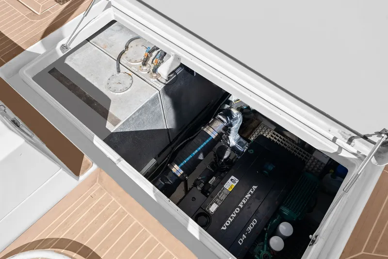 Slide: The Image of Aquila 44 YACHT 2017 - 13