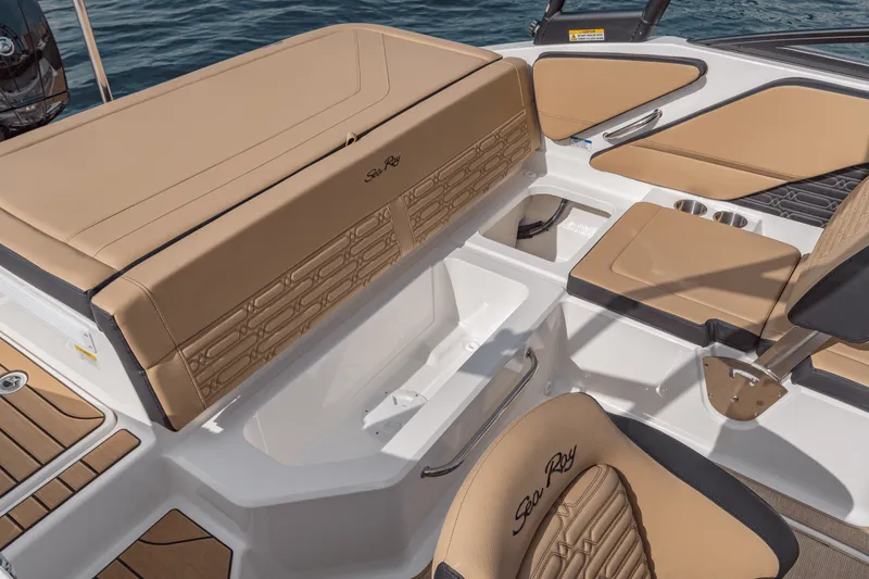 Slide: The Image of Sea Ray SPX 190 Outboard 2027 - 21