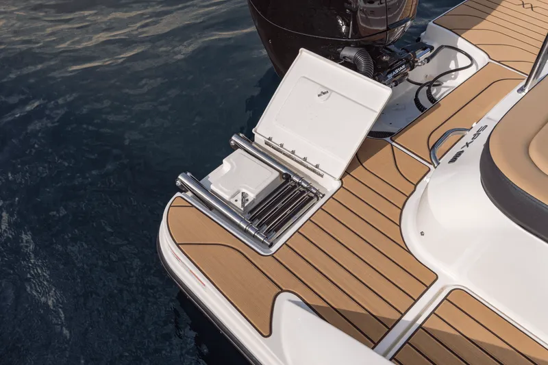 Slide: The Image of Sea Ray SPX 190 Outboard 2027 - 47