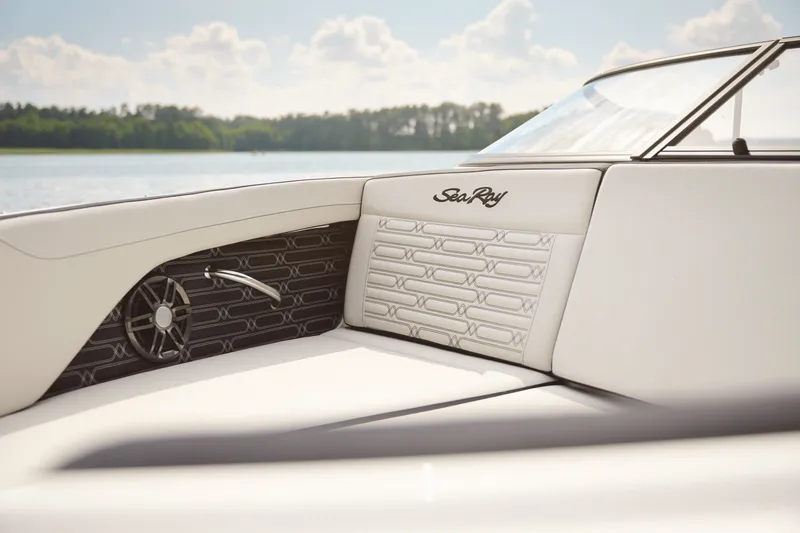 Slide: The Image of Sea Ray SPX 190 Outboard 2027 - 9