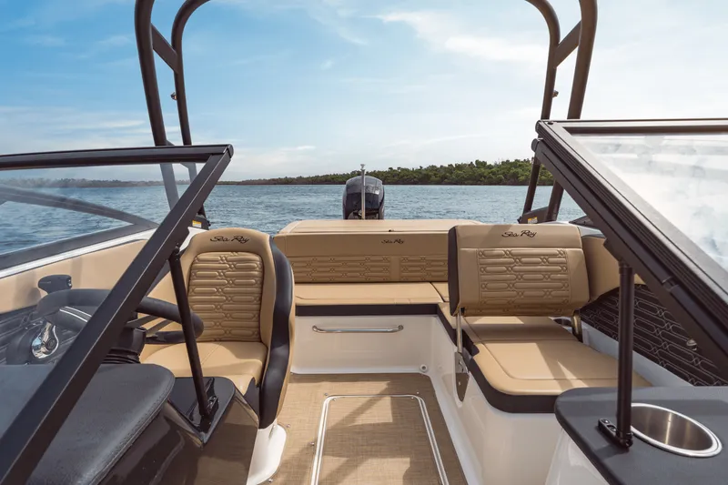 Slide: The Image of Sea Ray SPX 190 Outboard 2027 - 18