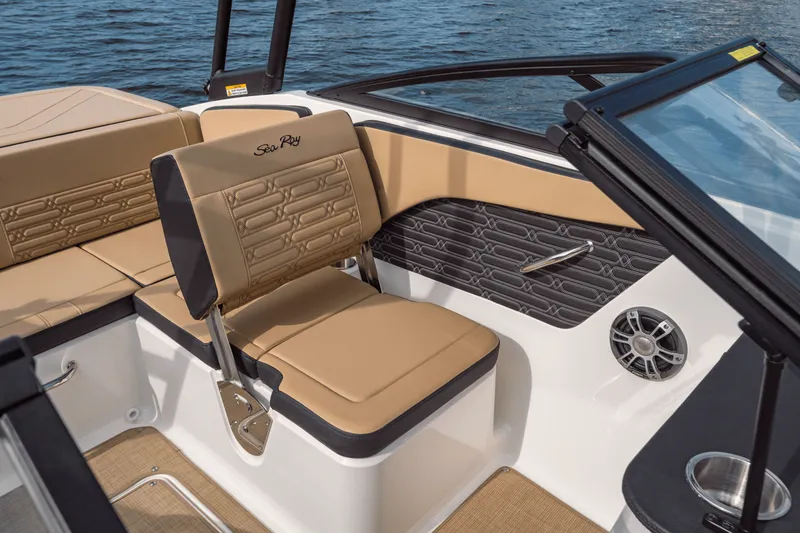 Slide: The Image of Sea Ray SPX 190 Outboard 2027 - 42