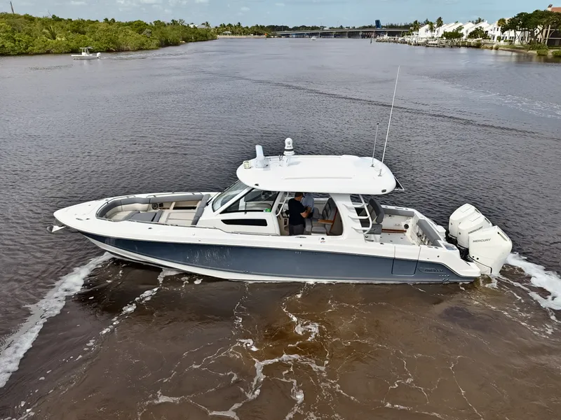 Slide: The Image of Boston Whaler 350 REALM 2025 - 16